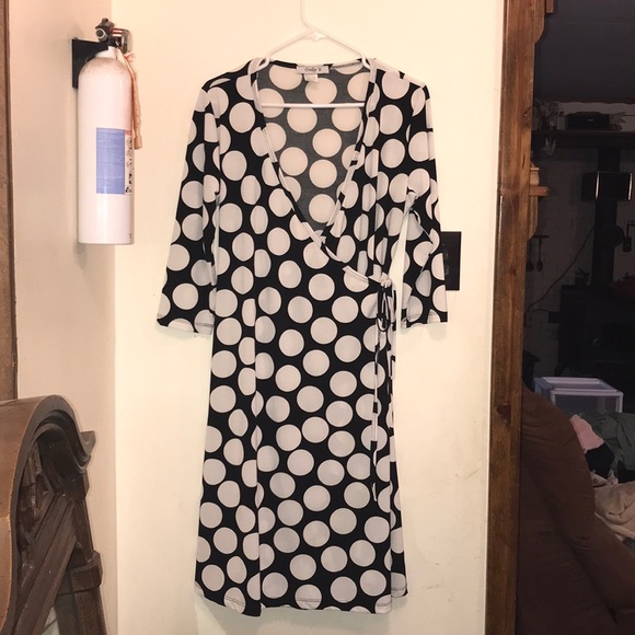 Only 9 Wrapped Dress - Picture 1 of 8